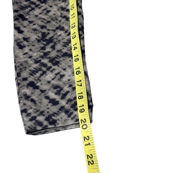 Spanx Cropped Look At Me Now Seamless Leggings - Picture 8 of 8